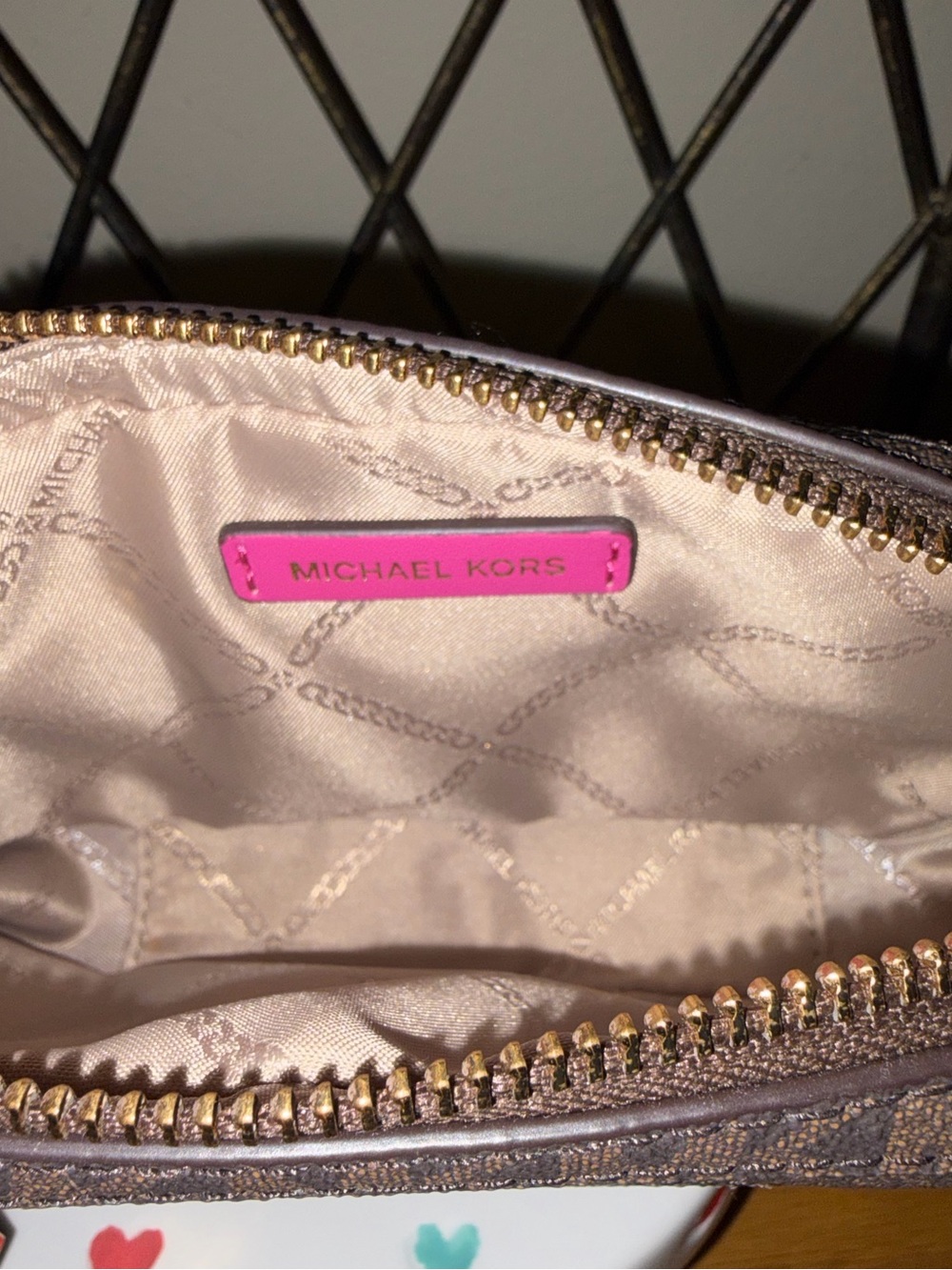Michael Kors Signature Jet Set “Camera”Crossbody. Nwot - Picture 4 of 7